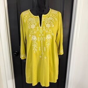 J. Jill Chartreuse Green Embroidered Tunic sz Large V Neck